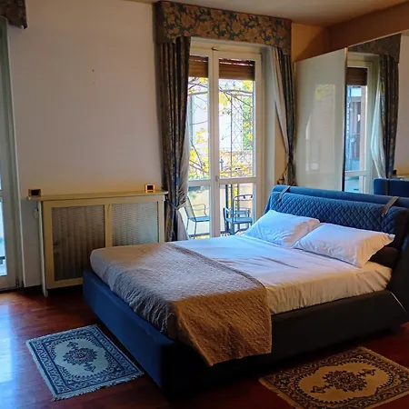 Casa Ferretti - Corso Garibaldi * ميلان